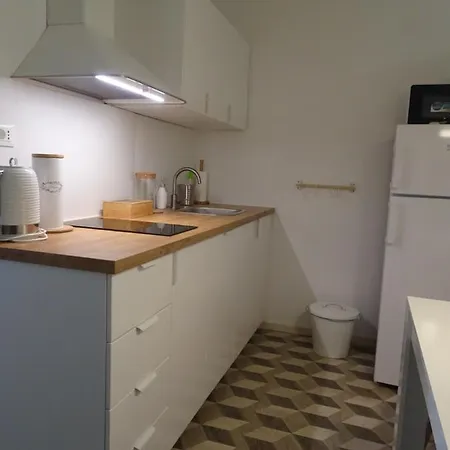 Apartma Nadja With Private Parking Любляна
