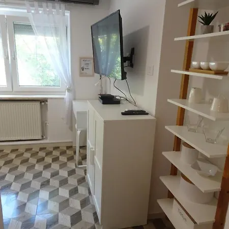 Apartma Nadja With Private Parking