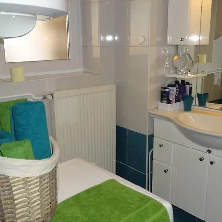 Apartma Nadja With Private Parking דירה *